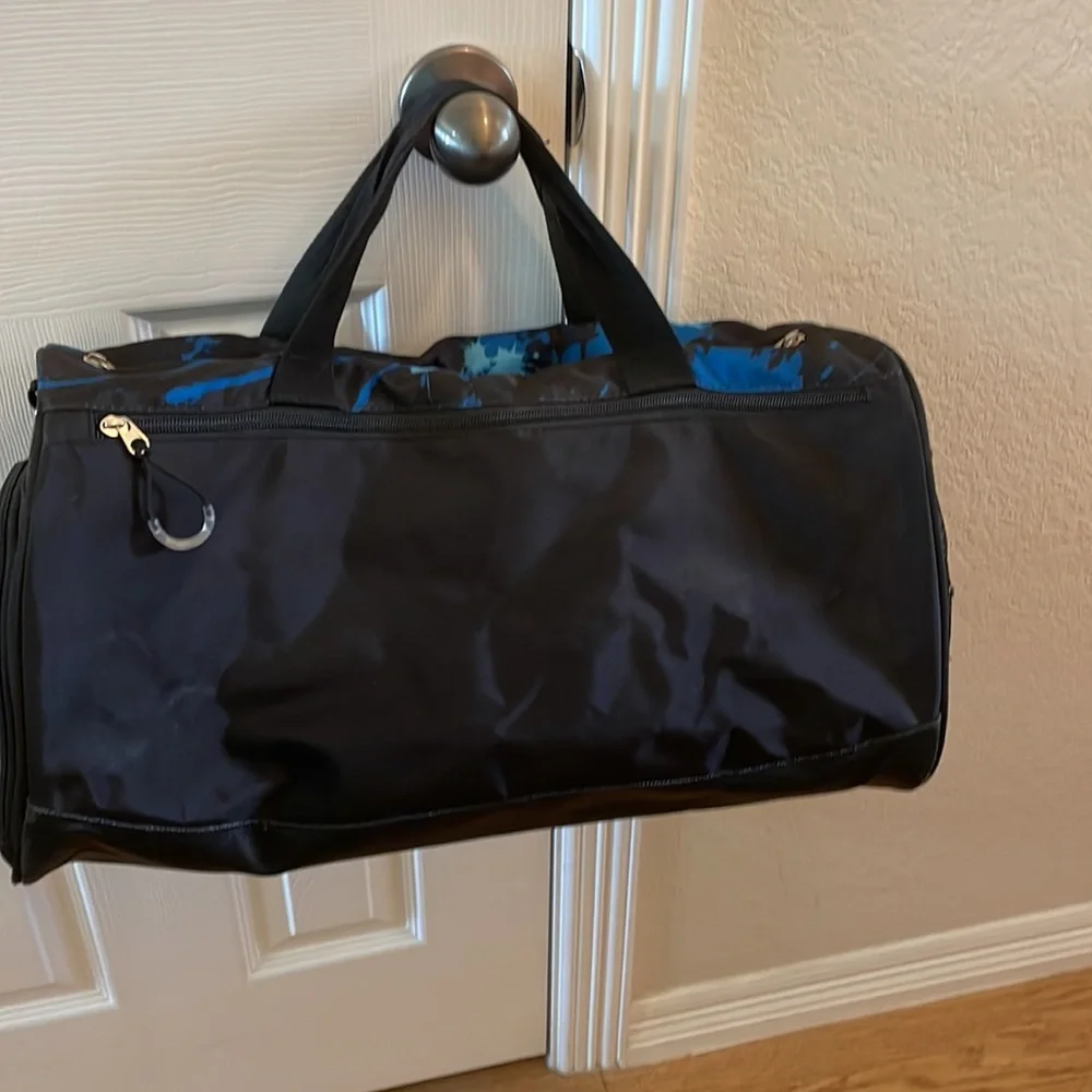 Kuston Sports Gym Bag with show compartment and wet pocket